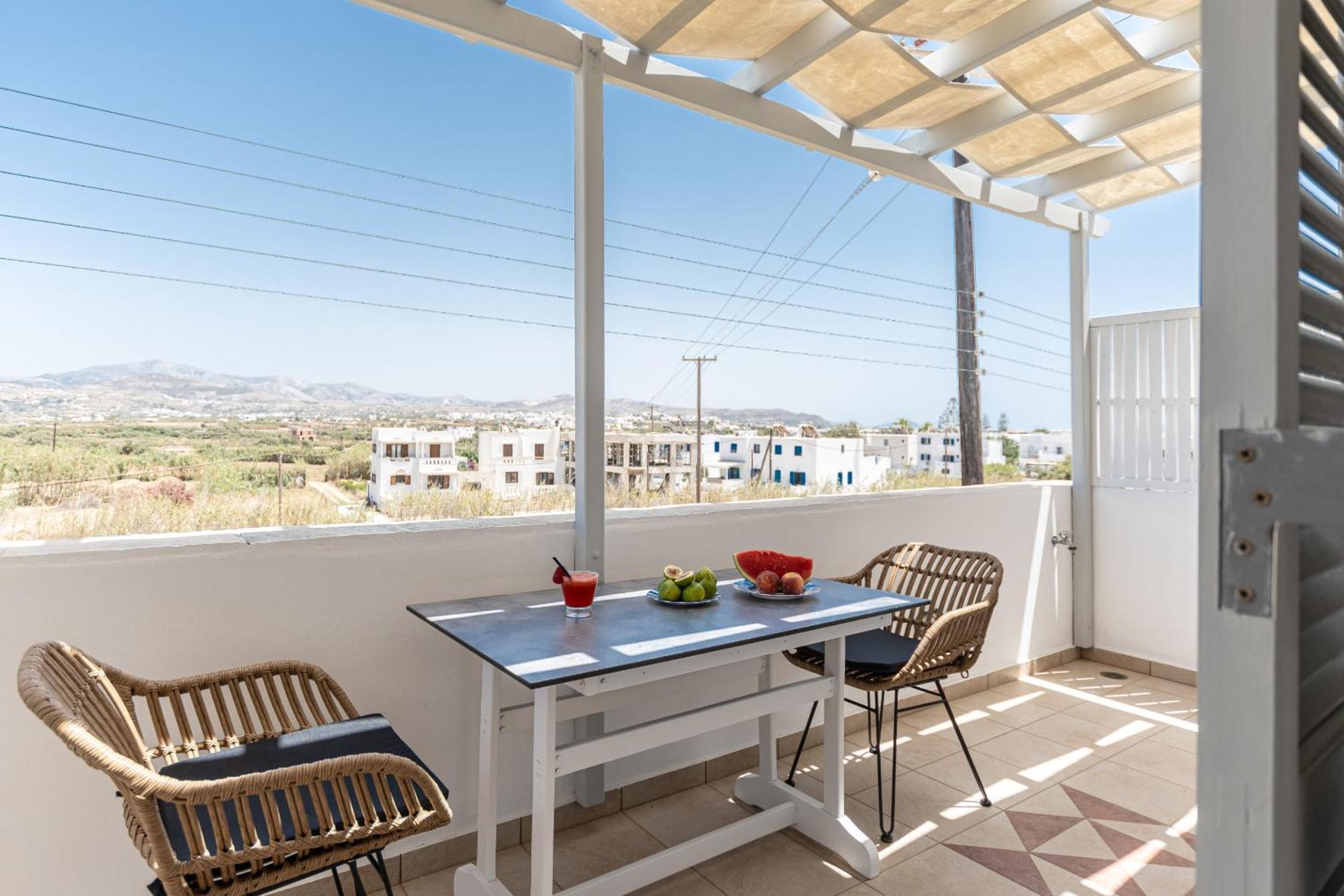Birikos Hotel & Suites Агиос Прокопиос Стая снимка